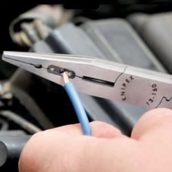 Alicate de Fiação 6.1/4'' Isolado 13 02 160 - Knipex