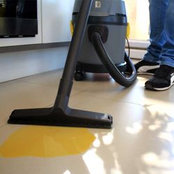 Aspirador de Pó e Água NT 585 (15L - 1300W) - Kärcher