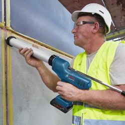 Pistola de Calafetagem 18V Com Carregador e 2 Baterias (GCG 18V-600) - Bosch