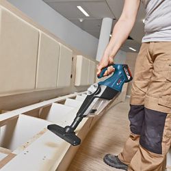  Aspirador de Pó 18V Sem Fio Com Carregador e 2 Baterias (GAS 18VLI) - Bosch