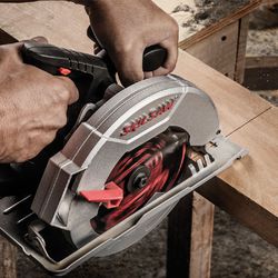 Serra Circular Skil 5402 1400W, com 1 Disco premium 24 dentes e 1 Bolsa 