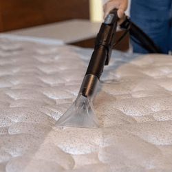Extratora Limpadora de Estofados Puzzi 4/15 1.600W 220V - Kärcher 