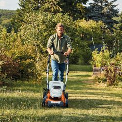 Cortador de Grama a Bateria RMA 460 (6368-011-1402) - Stihl