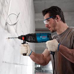 Martelete rompedor Bosch GBH 2-24 D 820W em maleta