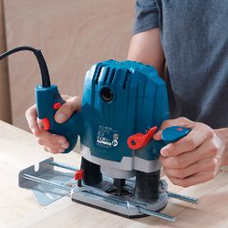 Tupia GOF 130 Bosch 1300W