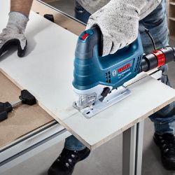 Serra tico tico Bosch GST 750 + 1 lâmina
