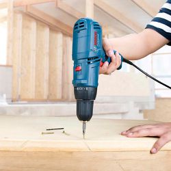 Parafusadeira/Furadeira Bosch GSR 7-14 E 400W com Bolsa 