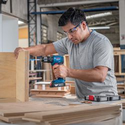 Furadeira Parafusadeira Impacto 18V GSB185-LI SB Sem Fio - Bosch 