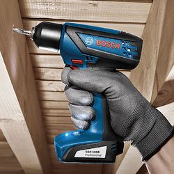 Parafusadeira Furadeira Bosch GSR 1000 Smart 12V bateria e maleta