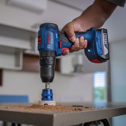 Combo Furadeira (GSB 185-Li) e Chave de Impacto (GDR 18v-200) Com Maleta de Alumínio e 2 Baterias - Bosch