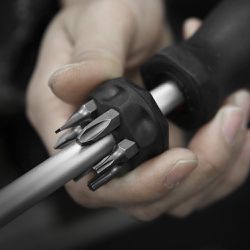 Chave Multifunção 8 em 1 - Fenda, Phillips e Torx (702428) - Onsite