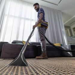 Extratora Limpadora de Estofado e Carpete Puzzi 4/16 - Karcher