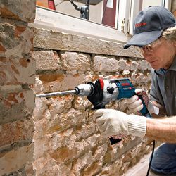 Furadeira de impacto Bosch GSB 24-2 1100W 220V, em maleta