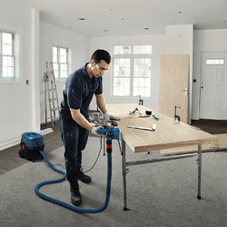 Plaina Elétrica Industrial 700W GHO 700 - Bosch