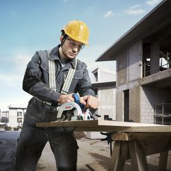 Serra Circular à bateria Bosch GKS 185-LI, 18V SB, com disco