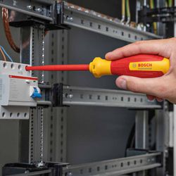 Chave Pozidriv PZ 2 x 125mm VDE (1600A02ND2000) - Bosch