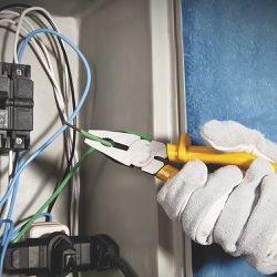 Alicate Universal 8'' Isolado 1000 V Tramontina