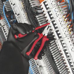 Alicate Eletricista Isolado IEC 60900 - 8'' Tramontina PRO