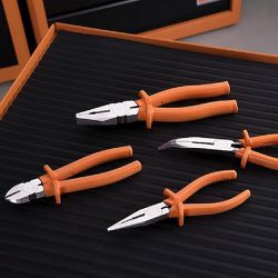 Alicate Universal Isolado 1000V - 7'' (44000/107) - Tramontina Pro