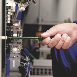 Chave Phillips Isolada 1/4'' x 6'' (44116/031) - Tramontina Pro