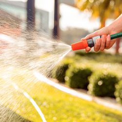 Esguicho Para Engate Rápido Com Jato Regulável (78515/000) - Tramontina