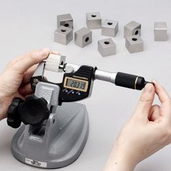 Micrômetro Externo Digital 25-50mm 0,001mm c/ Saída de Dados 293-141-30 - Mitutoyo