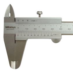 Paquímetro Analógico Universal com Revestimento de Titânio 150mm x 0,05mm - 530-104B-10 - Mitutoyo