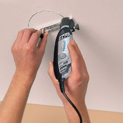 Guia De Corte Circular e Reto (Modelo 678) - Dremel 