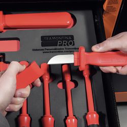 Faca Reta Desencapadora Isolada IEC 60900 - 7'' (44345/007) - Tramontina Pro
