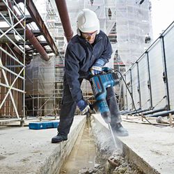 Martelo perfurador Bosch GBH 12-52 DV com SDS max em maleta