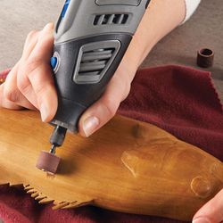 Kit de Acessórios Para Micro Retífica Com 75 Peças (26150707AC) - Dremel