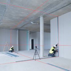 Nível laser de linhas Bosch GLL 3-80 80m 360º - Bosch