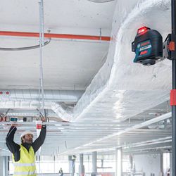 Nível laser de linhas Bosch GLL 3-80 80m 360º - Bosch