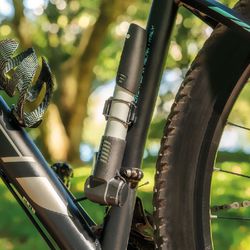 Bomba de Ar Portátil Para Bicicleta 90Psi (43132/002) - Tramontina