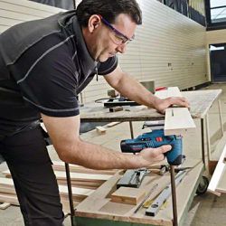 Serra Tico-Tico a Bateria Bosch GST 12V-70, 12V, com Coletor de pó, sem Bateria e sem Carregador