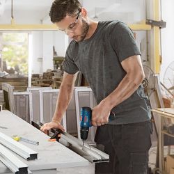 Parafusadeira Furadeira Impacto a bateria Bosch GSB 120-LI 12V SB