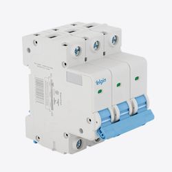 DISJUNTOR TERMOMAGNÉTICO TRIPOLAR ELGIN CUVA C 3 POLOS 10A - Romata Ferramentas e Máquinas