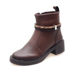 Bota Feminina Marrom Cano Curto – Estilo Boho Chic com Detalhe Artesanal – Conforto e Estilo em Cada... - Rota 79