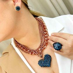 Maxi colar vintage com pingente de coração azul