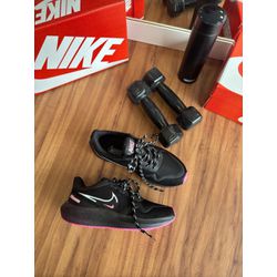Tênis NK Zoom Speed Run Preto com Rosa - FIL1124 - Talline Sapatilhas Atacado
