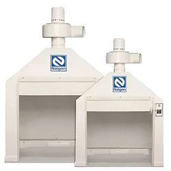 CAPELA PARA EXAUSTÃO GASES 220V - V0124 - SCQ Soluções Laboratoriais | Tudo para seu laboratório!