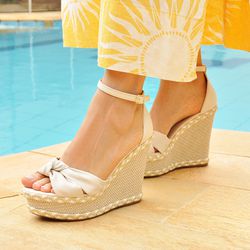 Sandália Anabela Couro Off White - 1400 - SERRA BELLA CALCADOS