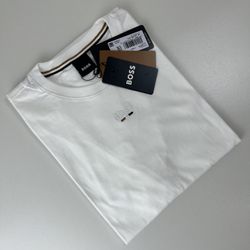 CAMISETA HUGO BOSS TANGUIS - SP GRIFES - Camisetas Importadas no Atacado