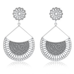 Brinco Estilo Indiano Flor com Detalhes Vazados em... - Tarciana Joias