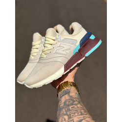 TENIS NEW BALANCE 997 CREME COM AZUL. - 997 I - 03 - BEM VINDOS 