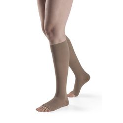 Meia de Compressão 3/4 Sigvaris 972 Dynaven Basic 20-30mmHg Bege - Triomed