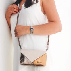 Bolsa de Couro - ENVELOPINHO - Off White, Champagne E Bronze