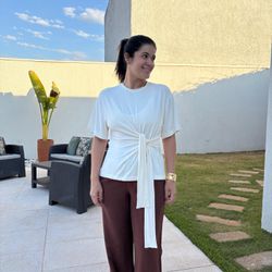 Blusa Feminina Detalhe Amarr... - XICA STORE