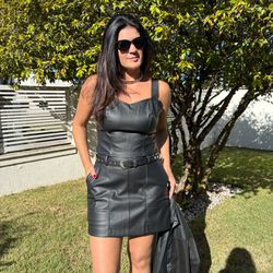 Shorts Saia Feminino Couro -... - XICA STORE