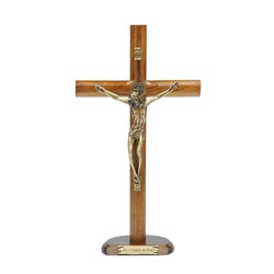 Crucifixo Mesa - Madeira Cilíndrica São Bento 26 c... - Betânia Loja Católica 